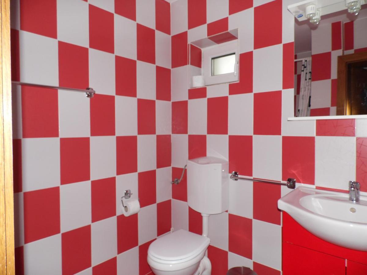Vilman House Hotel Rîşnov Екстериор снимка