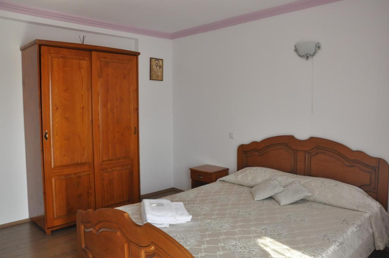 Vilman House Hotel Rîşnov Екстериор снимка